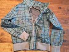 Veste coupe vent à capuche