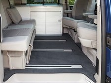 Tapis en velours espace passagers avec 3 rails au sol BRANDRUP VW T5 T6 NEUF