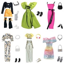 Lot de 26 vêtements et