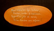 Plaque céramique terre sigillée orange poème Lumiére Ages piéce unique signée