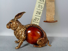 Ancien mignon lapin dévidoir pour mètre ruban, laiton & bakelite C667