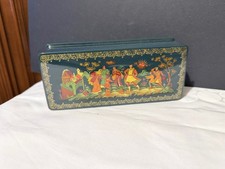 Boîte russe en laque –
