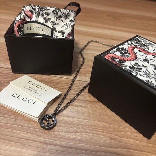 Collier avec logo gucci - collier,