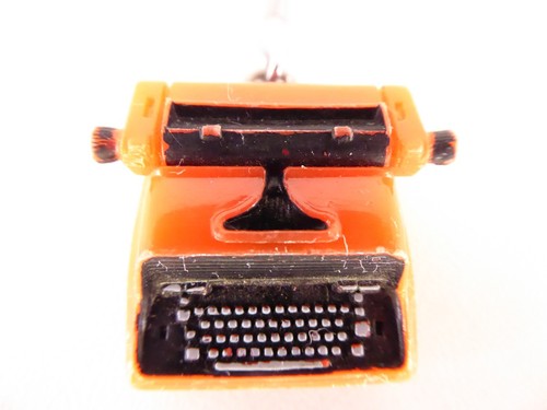 Rare porte clés key ring - rare,