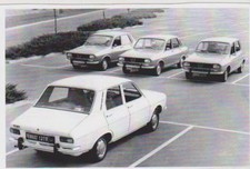carte postale - RENAULT 12 -