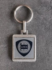 PORTE CLE VINTAGE METAL ANNEES