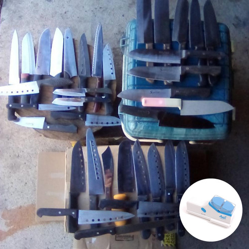Lot couteaux de - 35,