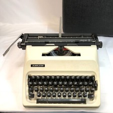 Machine à écrire, ADLER