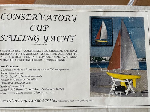 Pond sailing yacht - rc, blue