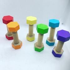 écrous et boulons arc en ciel