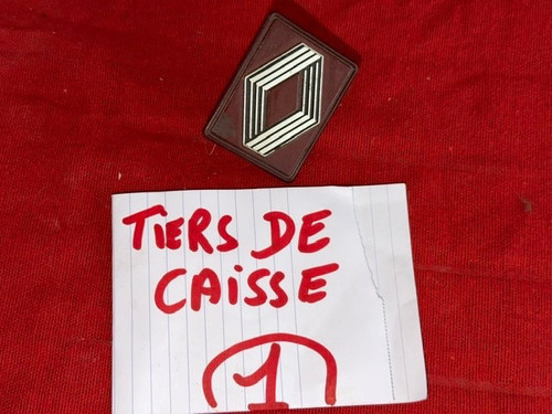 Sigle sur masque - sigle, avant