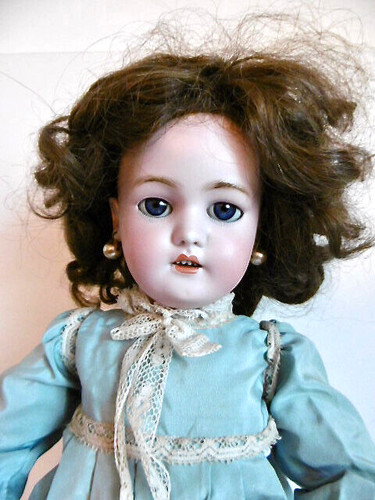 Jolie poupée ancienne - simon, &