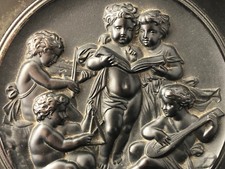 Coupe aux Amours Jouant de la musique EBONITE Epoque Napoléon III XIX ème Siècle