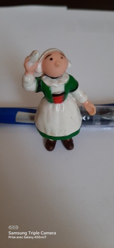 Belle figurinee bécassine - belle,