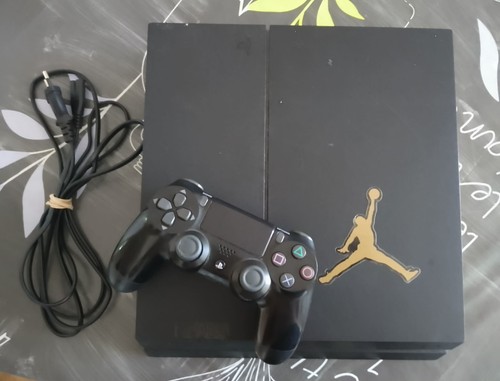 Console ps4 qui - fait, bruit