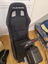 Playseat plus volant thrustmaster T248. Quasi neuf presque jamais servi.
