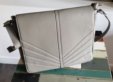 Sac à main bandouillère en