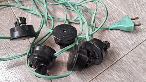 Ancien connecteur électrique