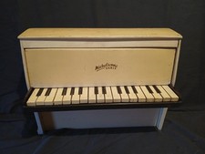 RARE toy piano Michelsonne Paris 18 keys