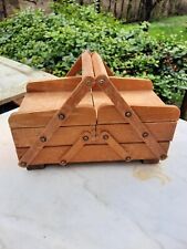 Boite A Couture , Travailleuse  pour enfant