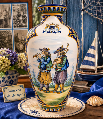 Vase balustre musiciens