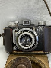 Vintage Reyna Cross III Camera