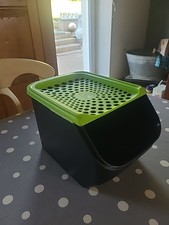 COFFRE OIGNONS  ET AIL TUPPERWARE IDEAL POUR LA CONSERVATION NEUF 5.5L