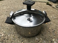 cocotte minute seb en inox 4,5 litres avec son panier