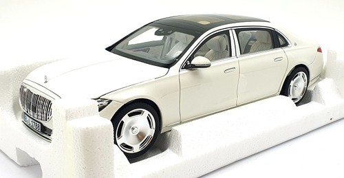 Norev scale diecast - scale,