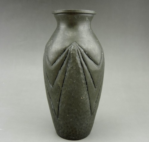 Vase étain martelé rené - en,