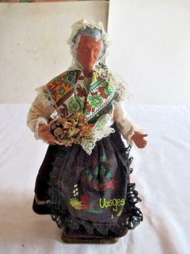 Ancien santon coupeuse - la,