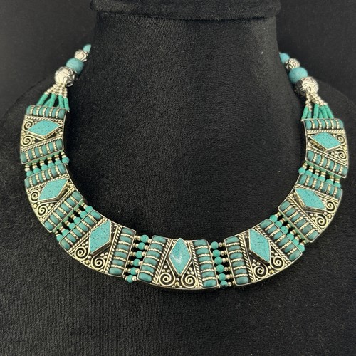 Beau collier ras cou - collier,