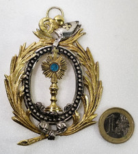 Rare imposant pendentif médaille argent massif vermeil Calice Mitre 90x65mm 44gr