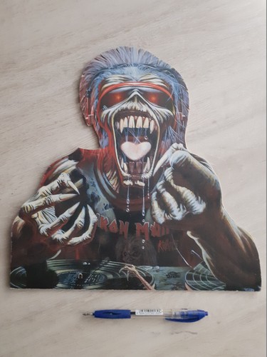 Iron maiden real dead - maiden, a