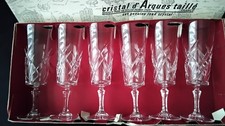 6 Anciennes flutes à champagne en Cristal d'Arques  Modèle Saumur