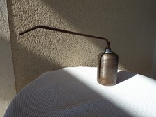 Ancienne BURETTE A HUILE BIB 43  Grande tige en Cuivre