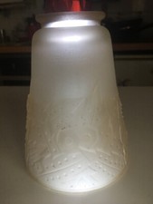 Une tulipe en pâte de verre de couleur rose pale signez Muller frère Lunéville