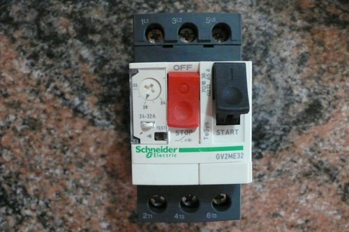 Disjoncteur moteur triphase - moteur,