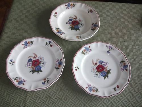 Anciennes assiettes plates - 3,