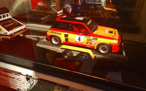 Pack rallye renault - rallye, 1/18