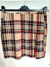 JUPE COURTE A CARREAUX SHEIN TAILLE M NEUVE