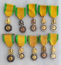 LOT de 10 MEDAILLES MILITAIRES