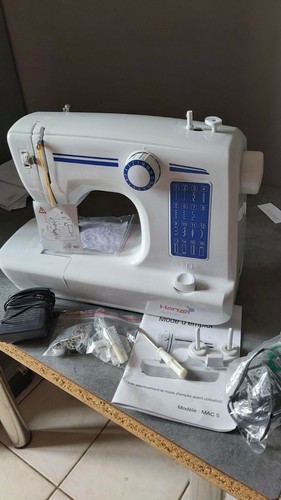 Machine coudre - machine, a