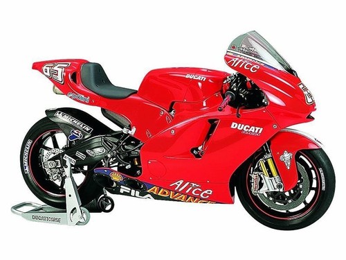 Tamiya moto ducati desmosedici - moto,