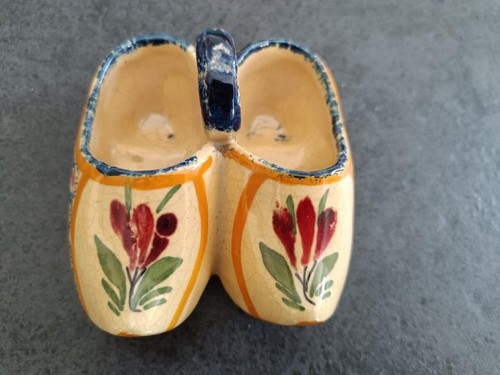 Une paire sabots - paire, en
