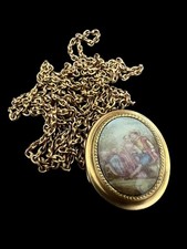 long collier Médaillon