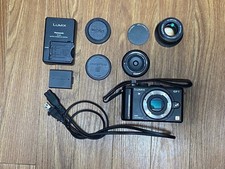 Appareil photo sans miroir Panasonic LUMIX DMC-GF1 avec 2 objectifs compact l...