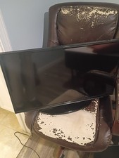Samsung TV 32" Flat Screen LED