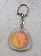 Antique SHELL Logo Key ring key chain France 1960s plastic vintage garage #4
