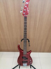 Guitare basse électrique